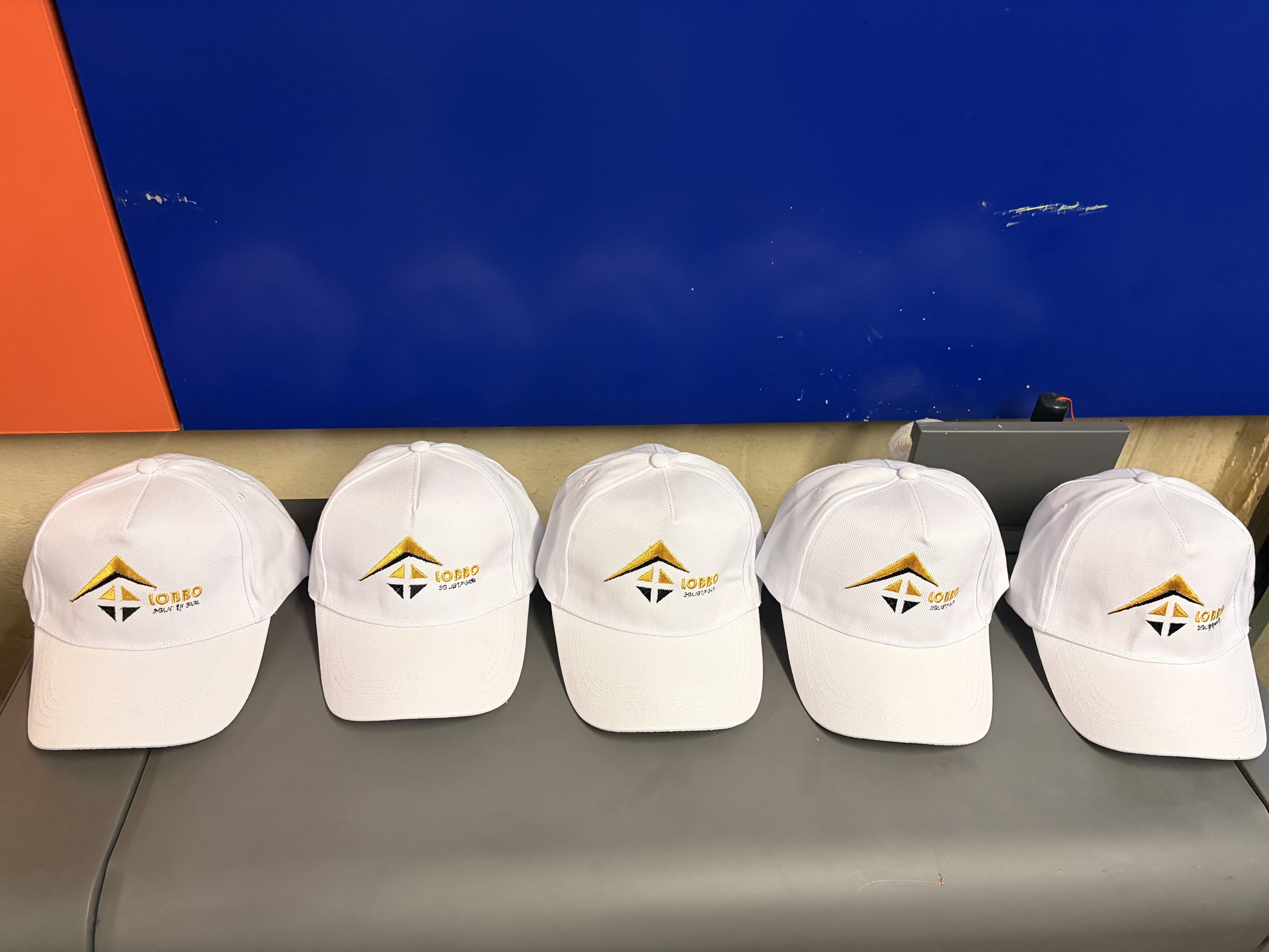 Casquettes Personnalisées Brodées — Africa Print Communication